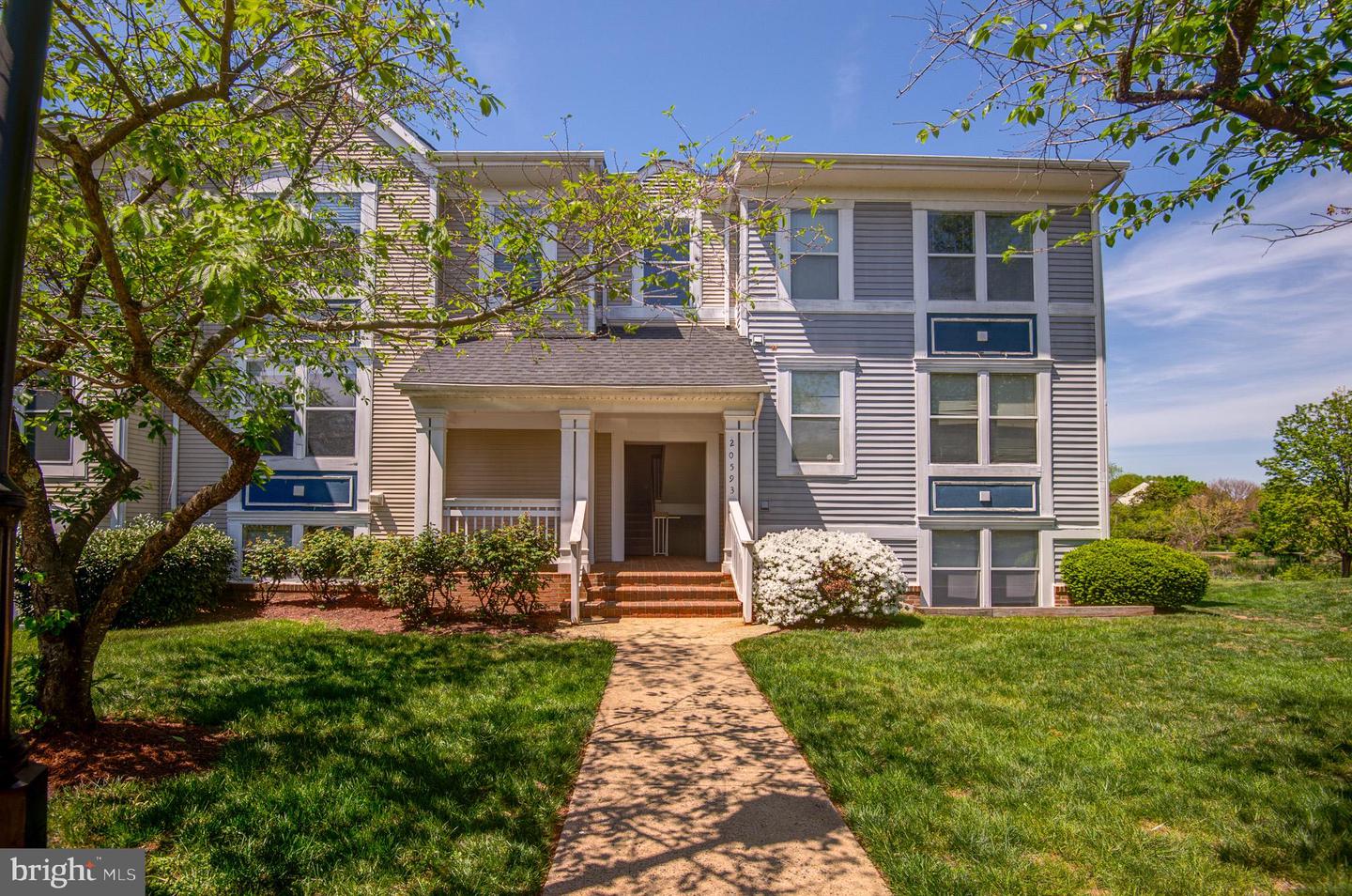 20593 CORNSTALK TER #201, ASHBURN, Virginia 20147, 2 Bedrooms Bedrooms, ,2 BathroomsBathrooms,Residential,For sale,20593 CORNSTALK TER #201,VALO2094826 MLS # VALO2094826