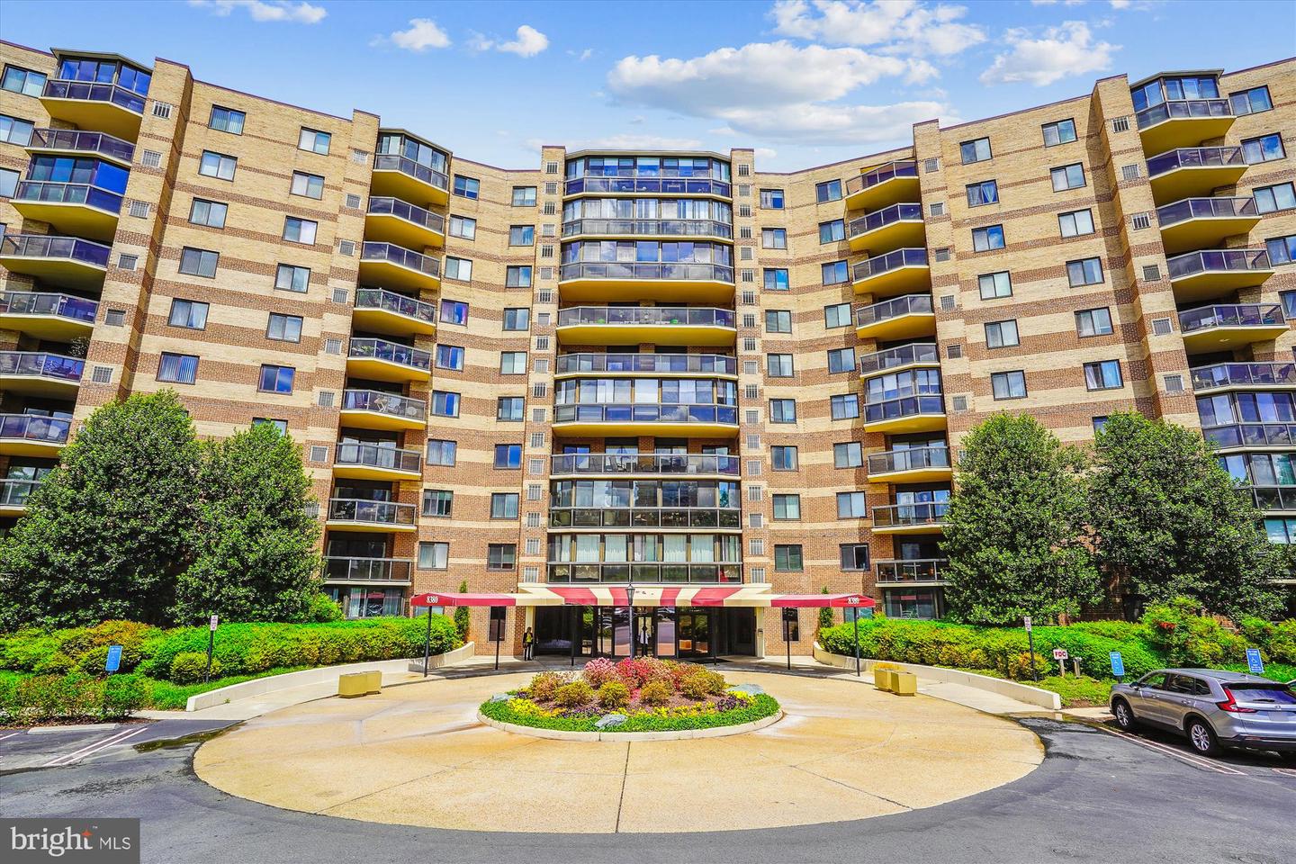 8380 GREENSBORO DR #1012, MCLEAN, Virginia 22102, 3 Bedrooms Bedrooms, ,2 BathroomsBathrooms,Residential,For sale,8380 GREENSBORO DR #1012,VAFX2236898 MLS # VAFX2236898