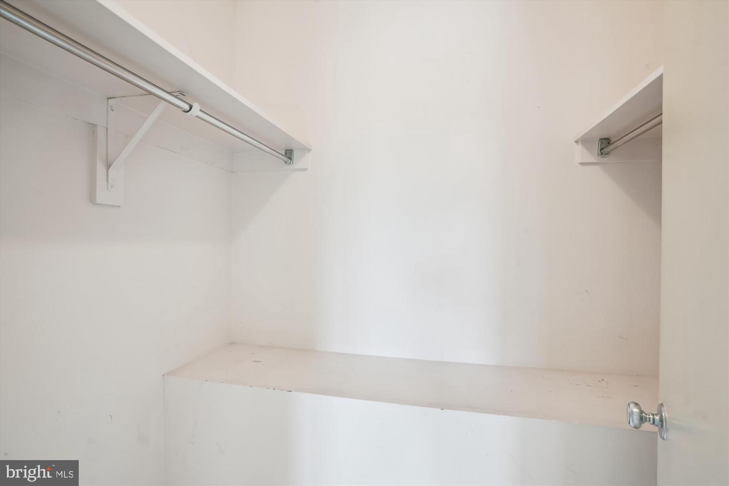 8380 GREENSBORO DR #1012, MCLEAN, Virginia 22102, 3 Bedrooms Bedrooms, ,2 BathroomsBathrooms,Residential,For sale,8380 GREENSBORO DR #1012,VAFX2236898 MLS # VAFX2236898