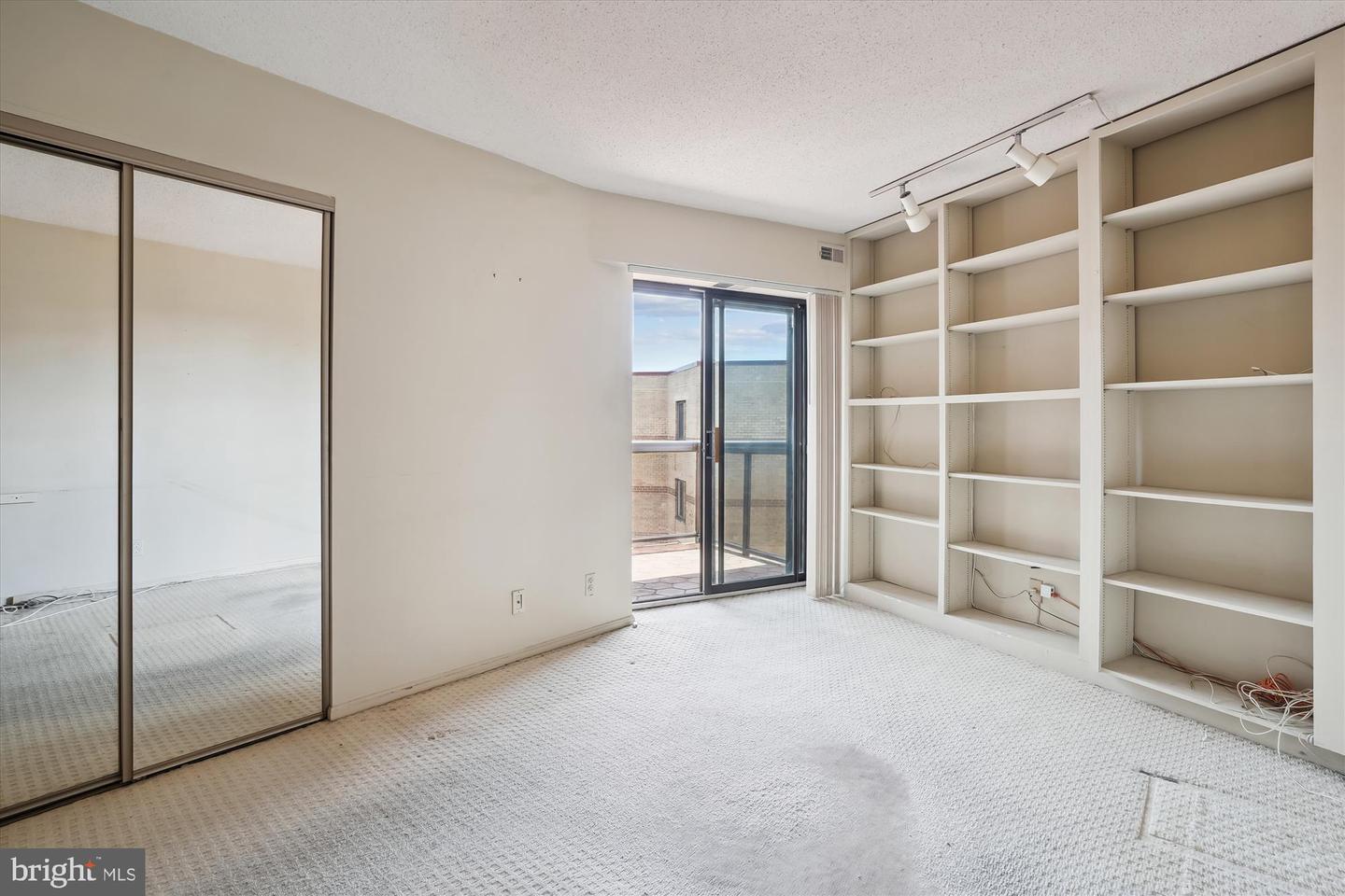8380 GREENSBORO DR #1012, MCLEAN, Virginia 22102, 3 Bedrooms Bedrooms, ,2 BathroomsBathrooms,Residential,For sale,8380 GREENSBORO DR #1012,VAFX2236898 MLS # VAFX2236898