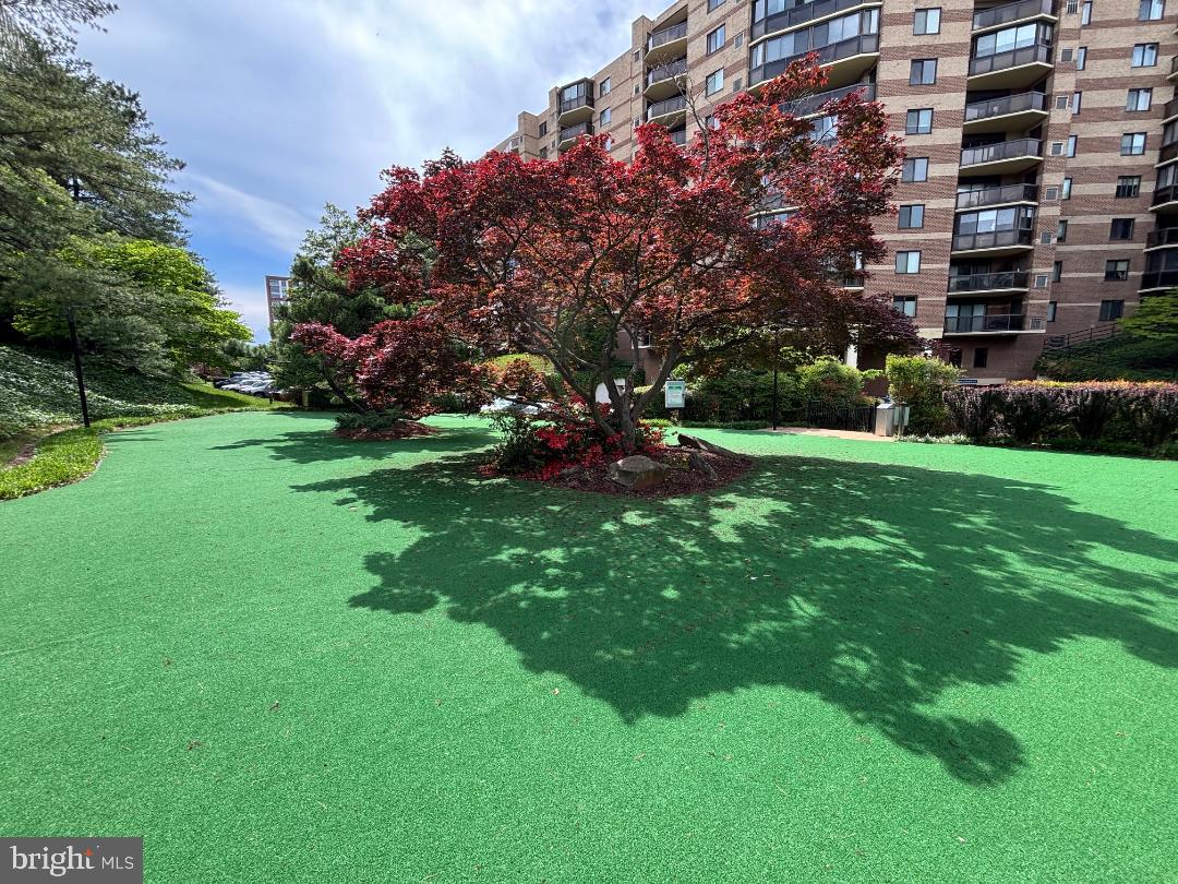 8380 GREENSBORO DR #1012, MCLEAN, Virginia 22102, 3 Bedrooms Bedrooms, ,2 BathroomsBathrooms,Residential,For sale,8380 GREENSBORO DR #1012,VAFX2236898 MLS # VAFX2236898