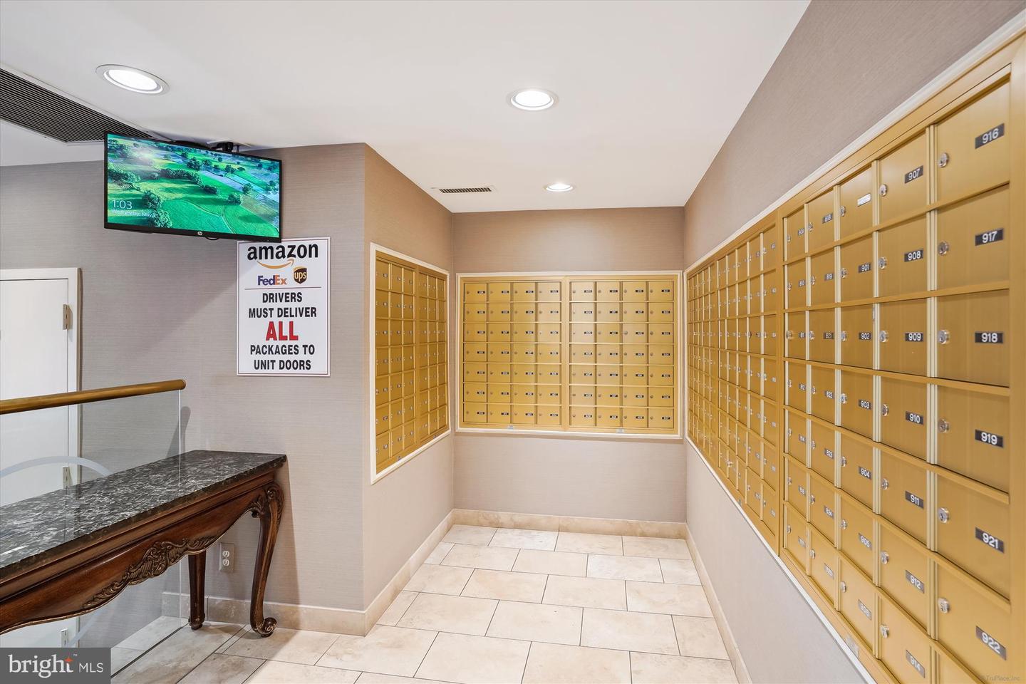8380 GREENSBORO DR #1012, MCLEAN, Virginia 22102, 3 Bedrooms Bedrooms, ,2 BathroomsBathrooms,Residential,For sale,8380 GREENSBORO DR #1012,VAFX2236898 MLS # VAFX2236898