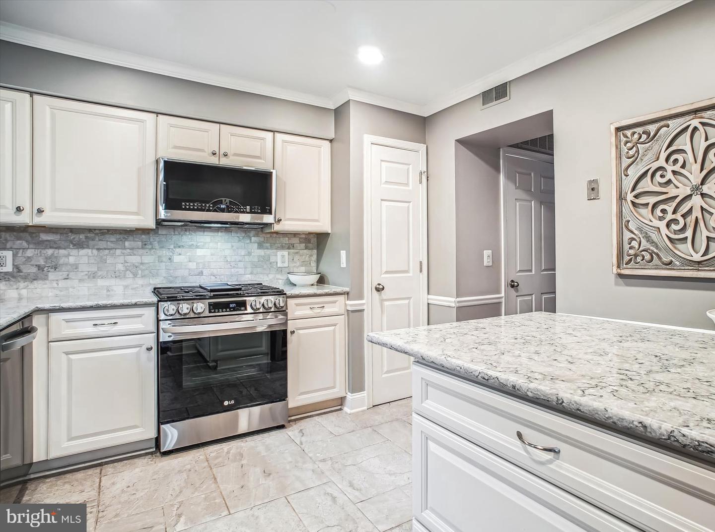 13492 FOXLEASE, OAK HILL, Virginia 20171, 2 Bedrooms Bedrooms, ,2 BathroomsBathrooms,Residential,For sale,13492 FOXLEASE,VAFX2236926 MLS # VAFX2236926