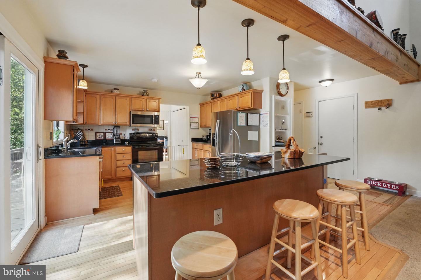 9601 TINSMITH LN, BURKE, Virginia 22015, 4 Bedrooms Bedrooms, ,3 BathroomsBathrooms,Residential,For sale,9601 TINSMITH LN,VAFX2236960 MLS # VAFX2236960
