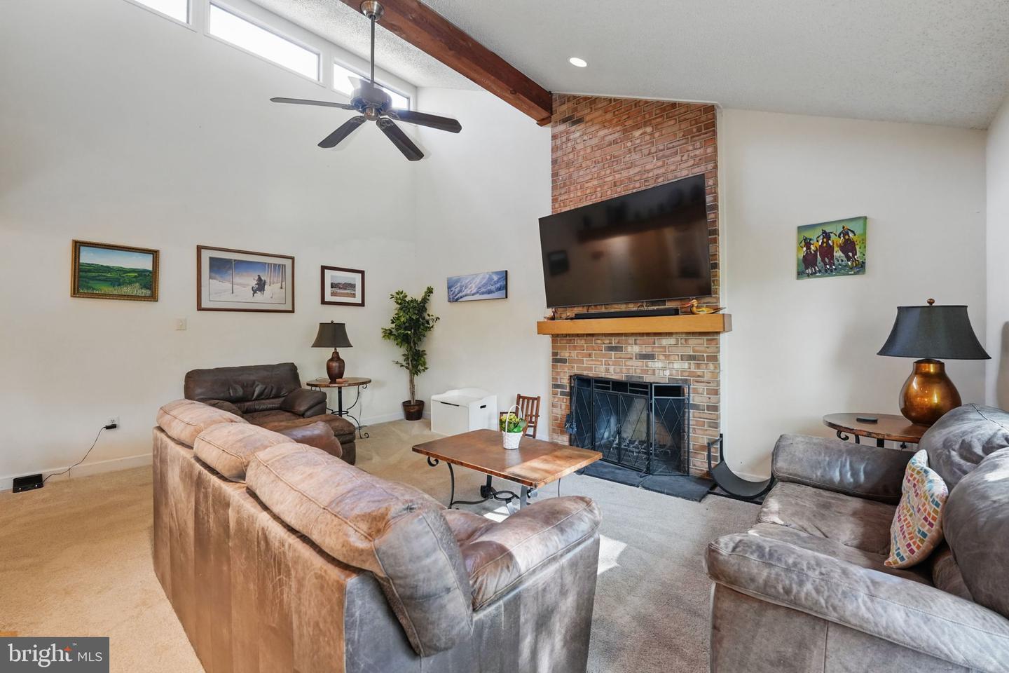 9601 TINSMITH LN, BURKE, Virginia 22015, 4 Bedrooms Bedrooms, ,3 BathroomsBathrooms,Residential,For sale,9601 TINSMITH LN,VAFX2236960 MLS # VAFX2236960