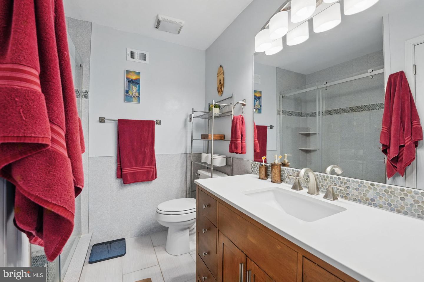 9601 TINSMITH LN, BURKE, Virginia 22015, 4 Bedrooms Bedrooms, ,3 BathroomsBathrooms,Residential,For sale,9601 TINSMITH LN,VAFX2236960 MLS # VAFX2236960