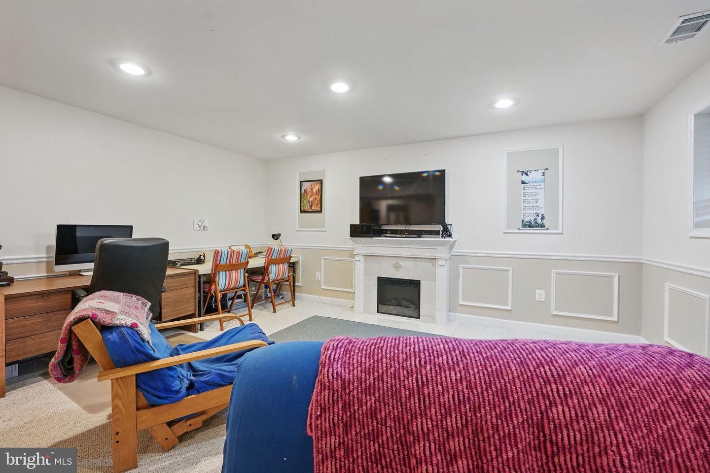 9601 TINSMITH LN, BURKE, Virginia 22015, 4 Bedrooms Bedrooms, ,3 BathroomsBathrooms,Residential,For sale,9601 TINSMITH LN,VAFX2236960 MLS # VAFX2236960