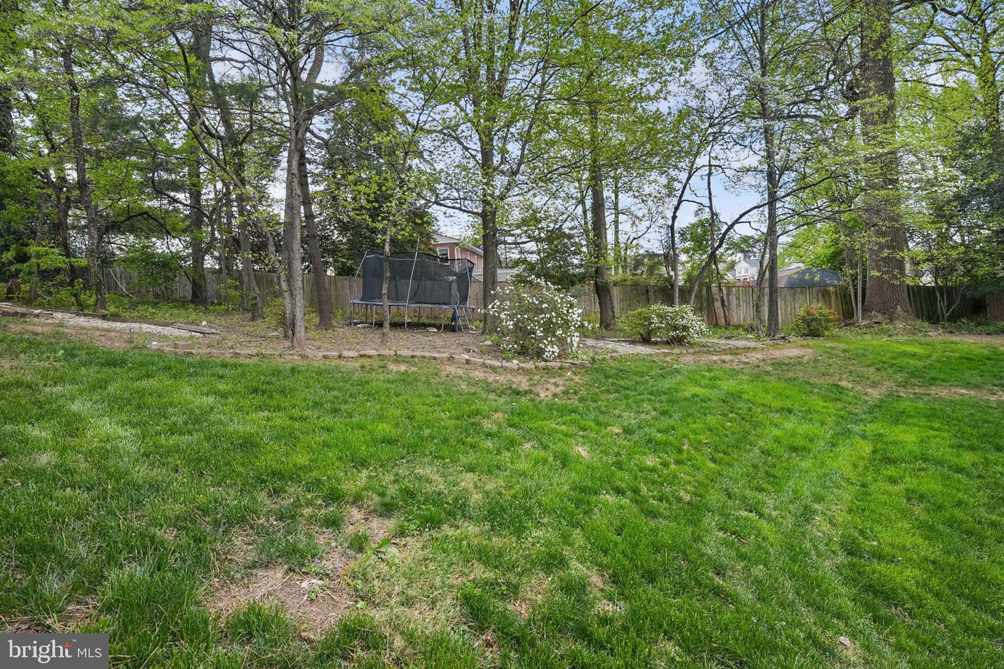 9601 TINSMITH LN, BURKE, Virginia 22015, 4 Bedrooms Bedrooms, ,3 BathroomsBathrooms,Residential,For sale,9601 TINSMITH LN,VAFX2236960 MLS # VAFX2236960