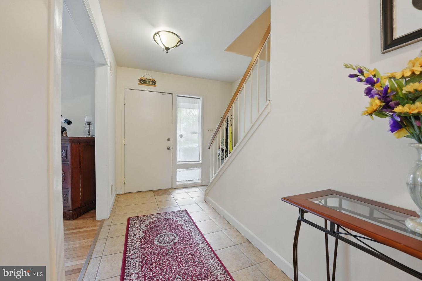 9601 TINSMITH LN, BURKE, Virginia 22015, 4 Bedrooms Bedrooms, ,3 BathroomsBathrooms,Residential,For sale,9601 TINSMITH LN,VAFX2236960 MLS # VAFX2236960
