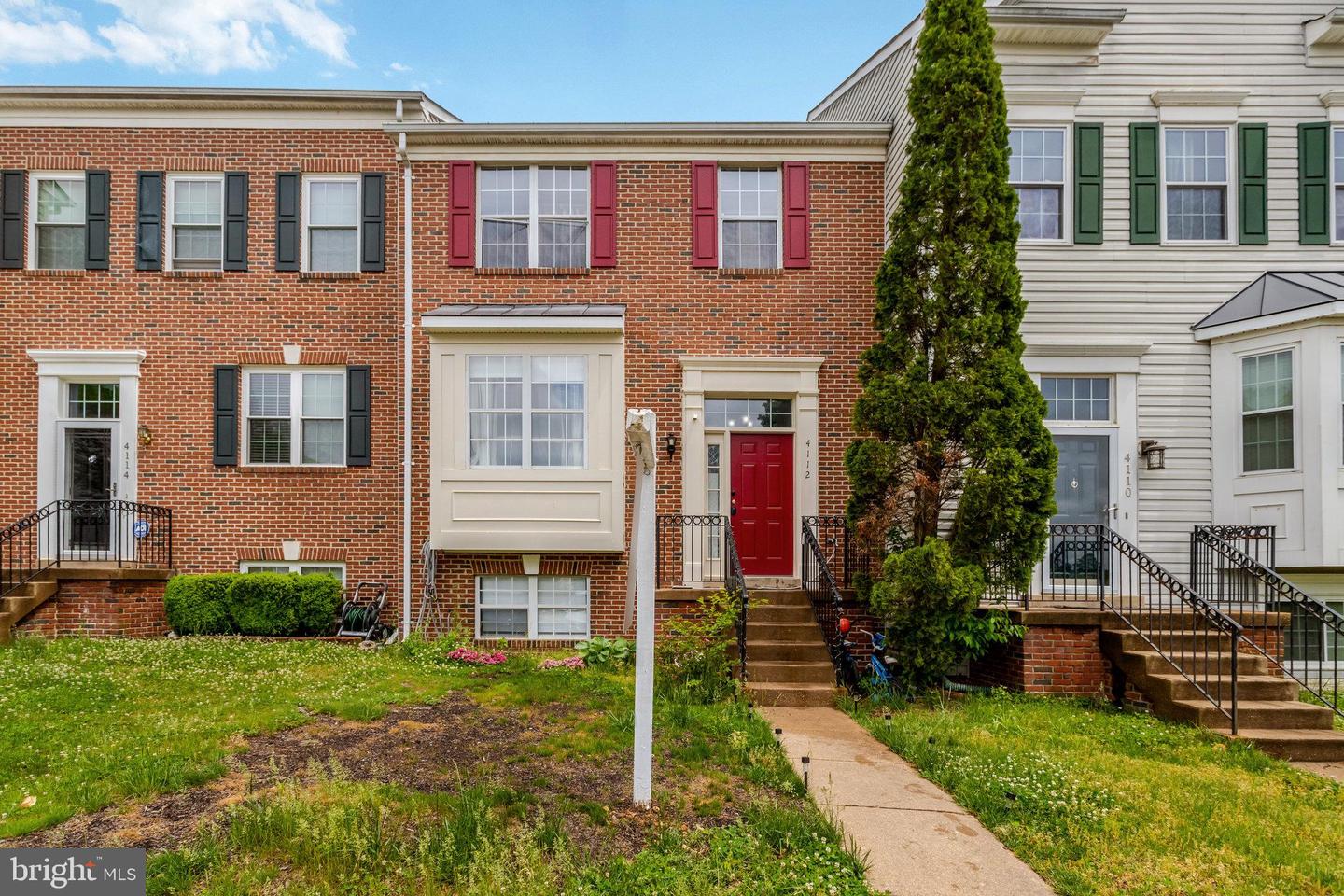 4112 LA MAURICIE LOOP, DUMFRIES, Virginia 22025, 4 Bedrooms Bedrooms, 8 Rooms Rooms,3 BathroomsBathrooms,Residential,For sale,4112 LA MAURICIE LOOP,VAPW2093278 MLS # VAPW2093278