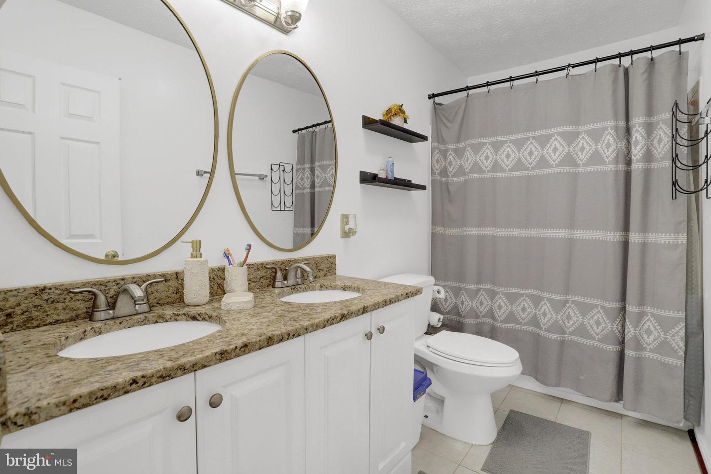 4112 LA MAURICIE LOOP, DUMFRIES, Virginia 22025, 4 Bedrooms Bedrooms, 8 Rooms Rooms,3 BathroomsBathrooms,Residential,For sale,4112 LA MAURICIE LOOP,VAPW2093278 MLS # VAPW2093278