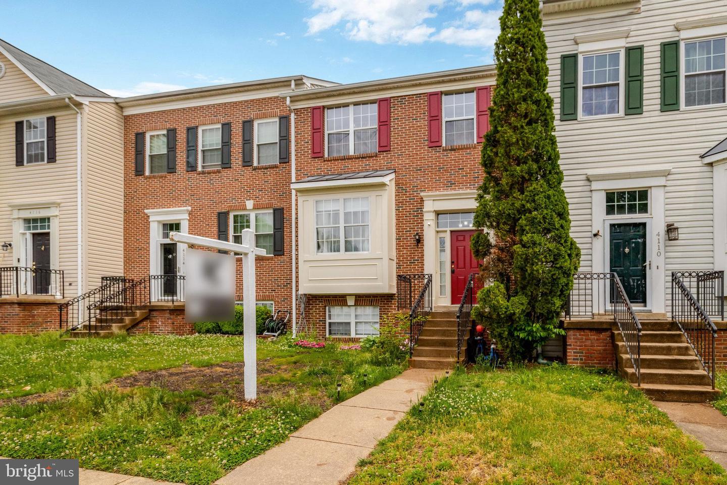 4112 LA MAURICIE LOOP, DUMFRIES, Virginia 22025, 4 Bedrooms Bedrooms, 8 Rooms Rooms,3 BathroomsBathrooms,Residential,For sale,4112 LA MAURICIE LOOP,VAPW2093278 MLS # VAPW2093278