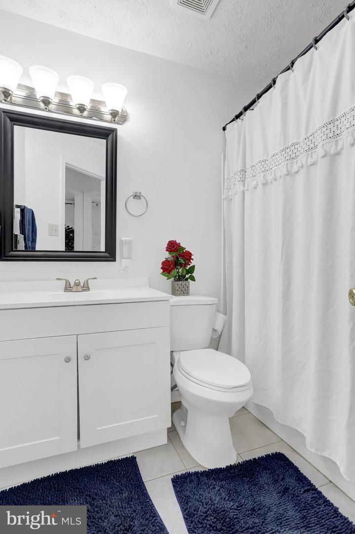 4112 LA MAURICIE LOOP, DUMFRIES, Virginia 22025, 4 Bedrooms Bedrooms, 8 Rooms Rooms,3 BathroomsBathrooms,Residential,For sale,4112 LA MAURICIE LOOP,VAPW2093278 MLS # VAPW2093278