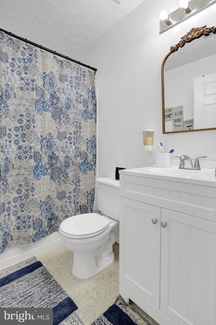4112 LA MAURICIE LOOP, DUMFRIES, Virginia 22025, 4 Bedrooms Bedrooms, 8 Rooms Rooms,3 BathroomsBathrooms,Residential,For sale,4112 LA MAURICIE LOOP,VAPW2093278 MLS # VAPW2093278