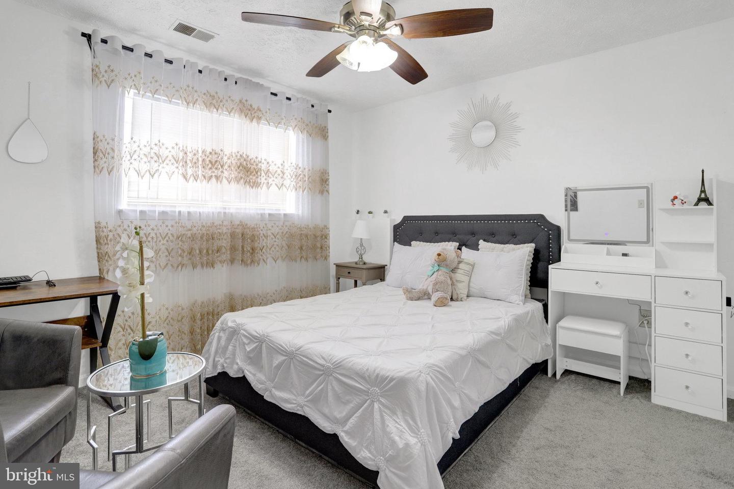 4112 LA MAURICIE LOOP, DUMFRIES, Virginia 22025, 4 Bedrooms Bedrooms, 8 Rooms Rooms,3 BathroomsBathrooms,Residential,For sale,4112 LA MAURICIE LOOP,VAPW2093278 MLS # VAPW2093278