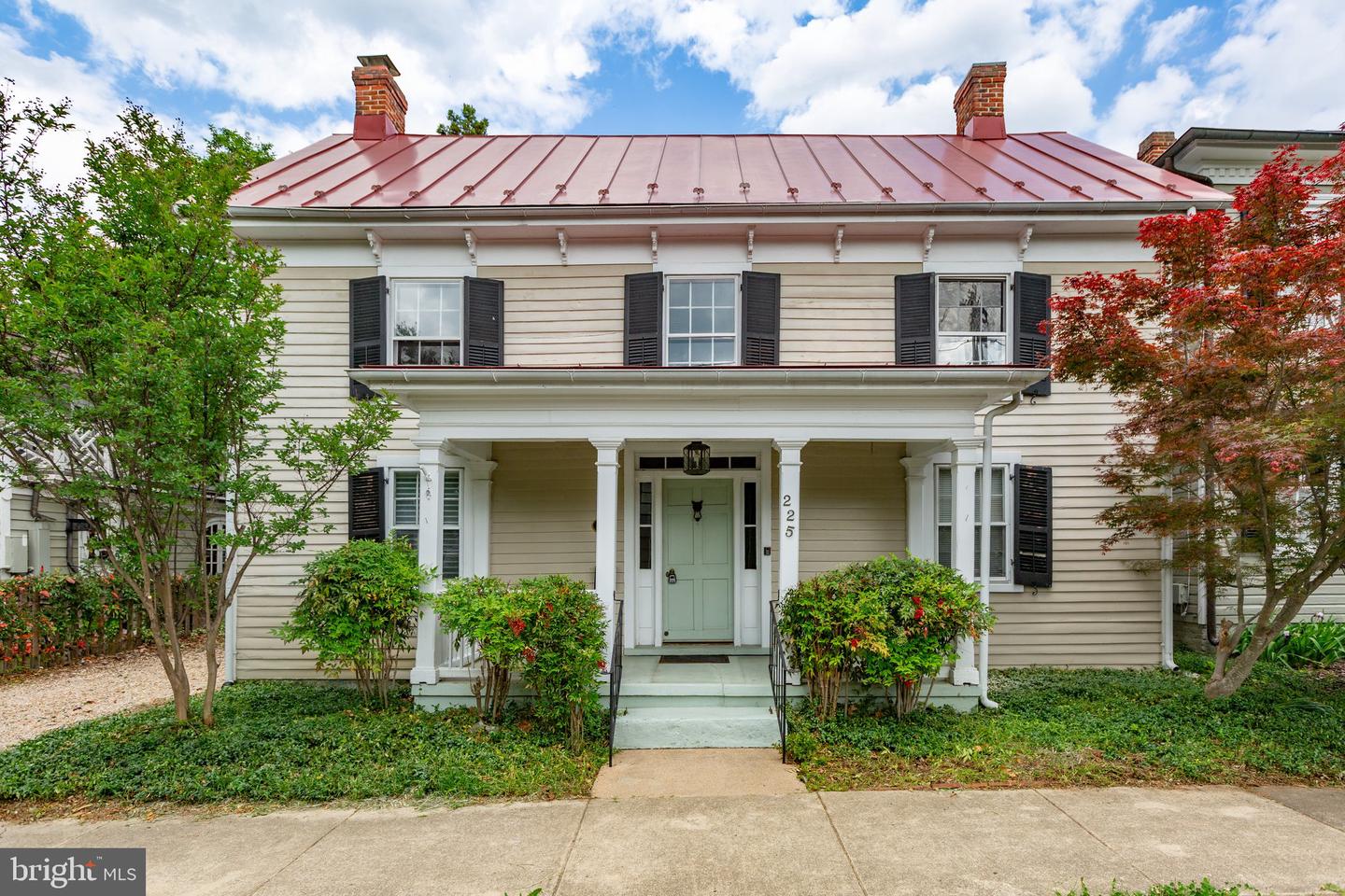 225 PRINCESS ANNE ST, FREDERICKSBURG, Virginia 22401, 4 Bedrooms Bedrooms, ,2 BathroomsBathrooms,Residential,For sale,225 PRINCESS ANNE ST,VAFB2008062 MLS # VAFB2008062