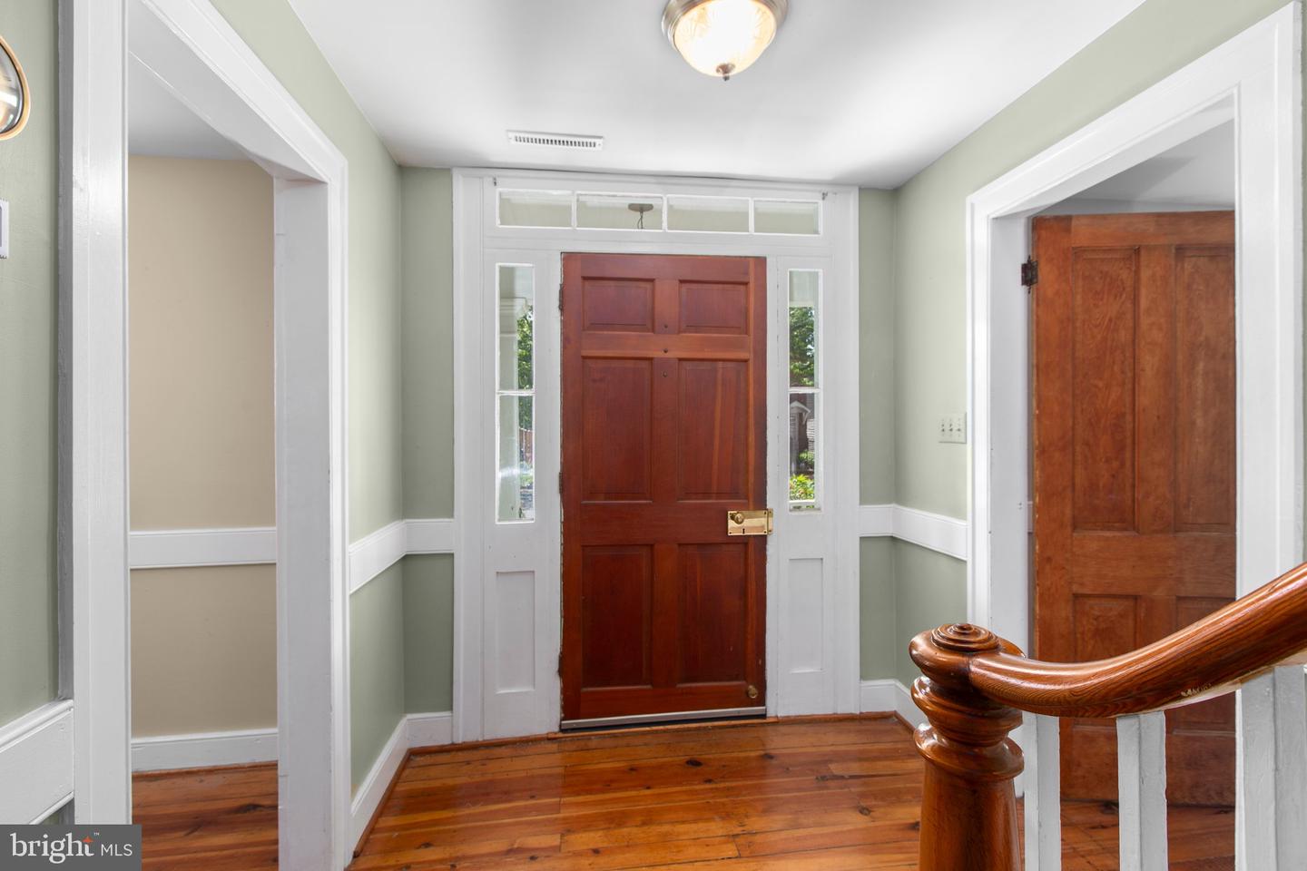 225 PRINCESS ANNE ST, FREDERICKSBURG, Virginia 22401, 4 Bedrooms Bedrooms, ,2 BathroomsBathrooms,Residential,For sale,225 PRINCESS ANNE ST,VAFB2008062 MLS # VAFB2008062