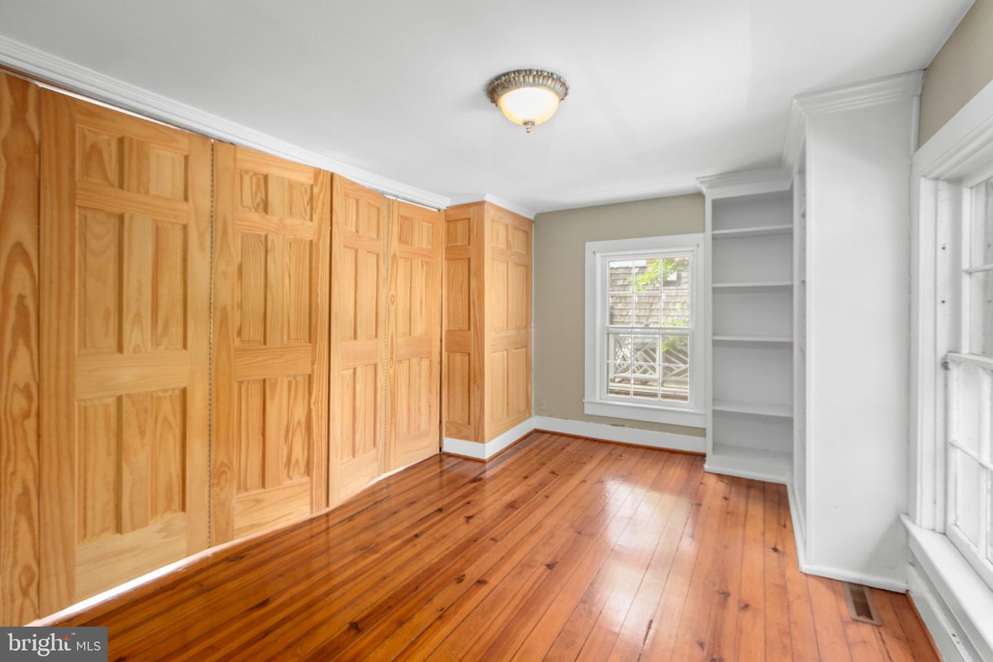 225 PRINCESS ANNE ST, FREDERICKSBURG, Virginia 22401, 4 Bedrooms Bedrooms, ,2 BathroomsBathrooms,Residential,For sale,225 PRINCESS ANNE ST,VAFB2008062 MLS # VAFB2008062