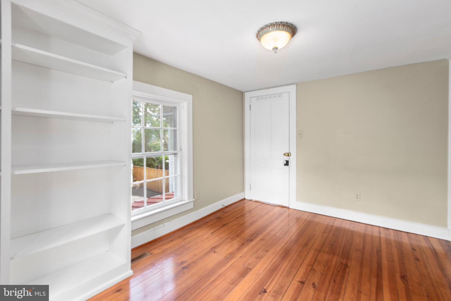 225 PRINCESS ANNE ST, FREDERICKSBURG, Virginia 22401, 4 Bedrooms Bedrooms, ,2 BathroomsBathrooms,Residential,For sale,225 PRINCESS ANNE ST,VAFB2008062 MLS # VAFB2008062