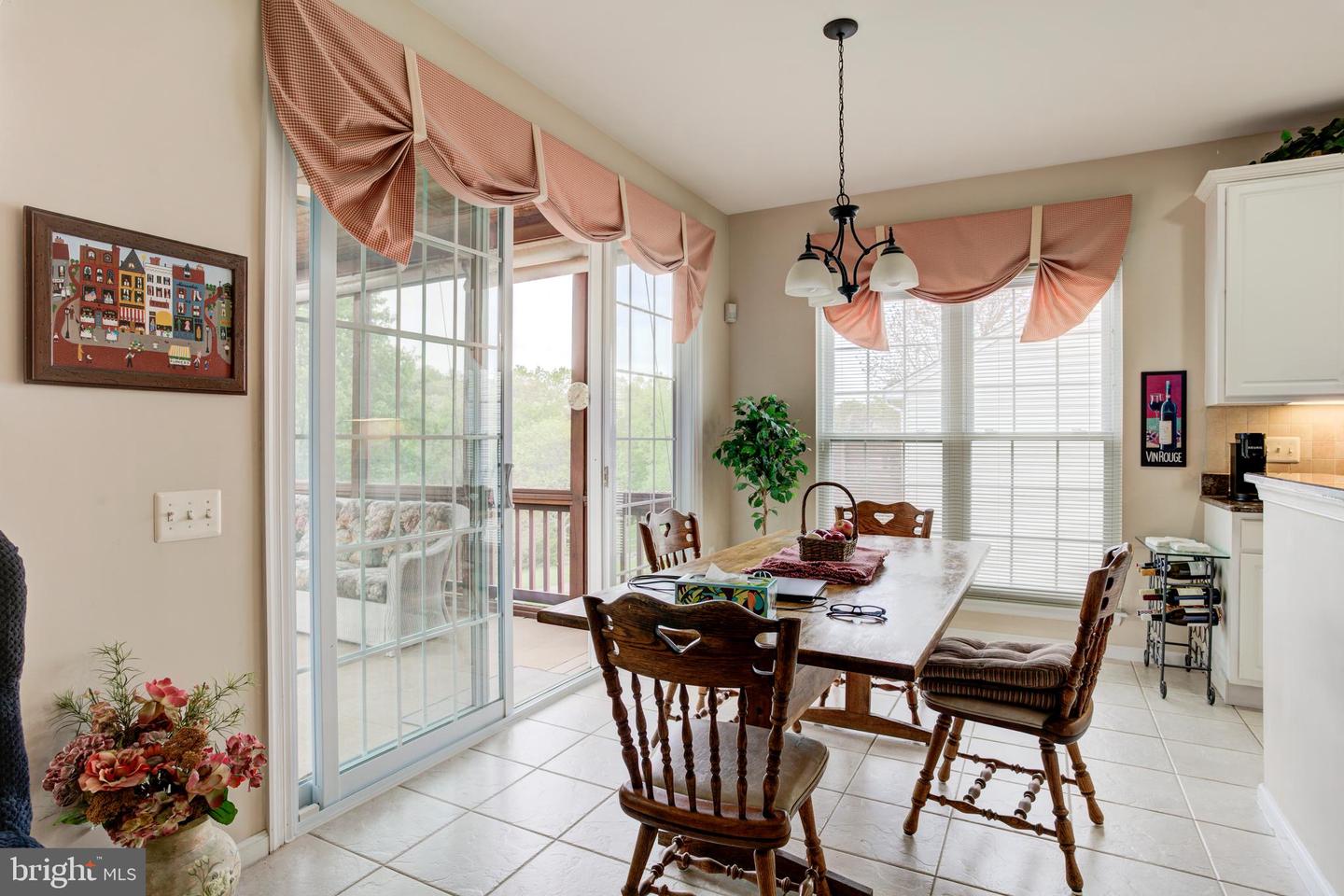 2036 CHELTENHAM CT, WOODBRIDGE, Virginia 22192, 3 Bedrooms Bedrooms, ,3 BathroomsBathrooms,Residential,For sale,2036 CHELTENHAM CT,VAPW2093150 MLS # VAPW2093150