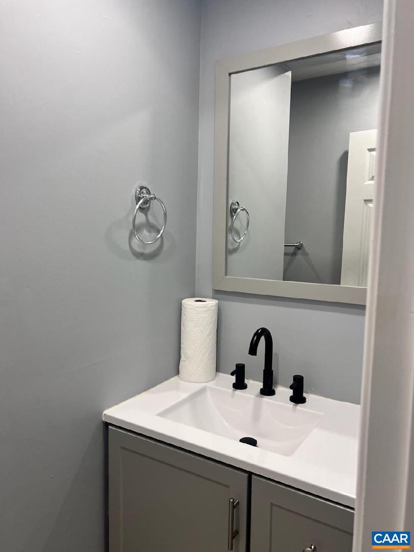 530 CLEVELAND AVE, CHARLOTTESVILLE, Virginia 22903, 6 Bedrooms Bedrooms, ,2 BathroomsBathrooms,Residential,For sale,530 CLEVELAND AVE,663782 MLS # 663782