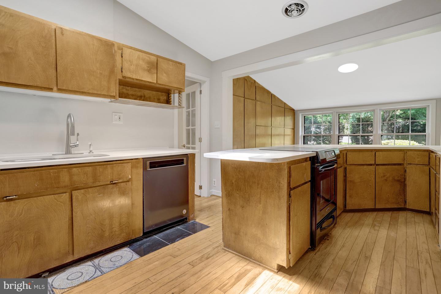 4605 MILLBURN CT, ALEXANDRIA, Virginia 22309, 4 Bedrooms Bedrooms, ,4 BathroomsBathrooms,Residential,For sale,4605 MILLBURN CT,VAFX2236814 MLS # VAFX2236814