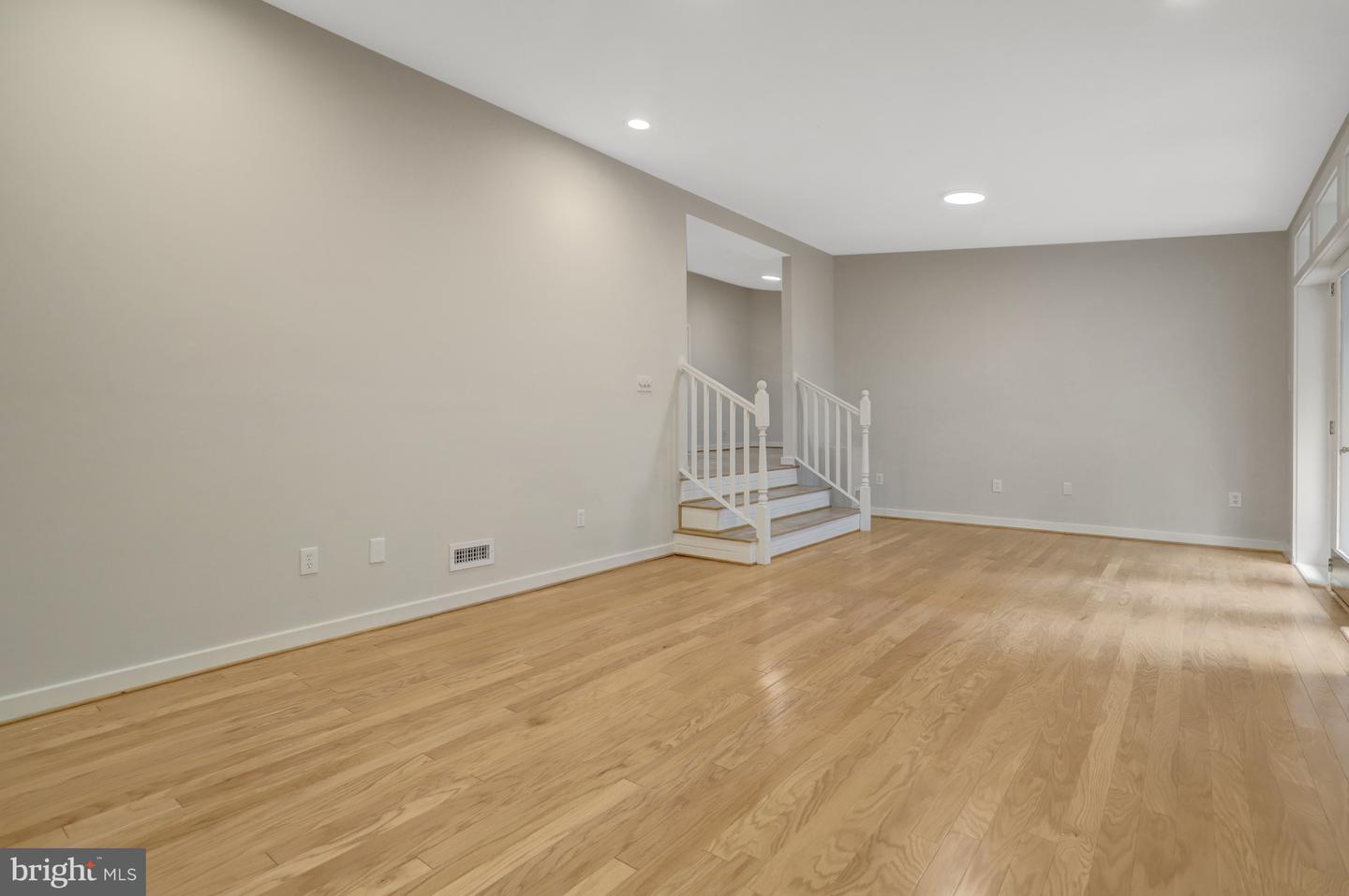 4605 MILLBURN CT, ALEXANDRIA, Virginia 22309, 4 Bedrooms Bedrooms, ,4 BathroomsBathrooms,Residential,For sale,4605 MILLBURN CT,VAFX2236814 MLS # VAFX2236814