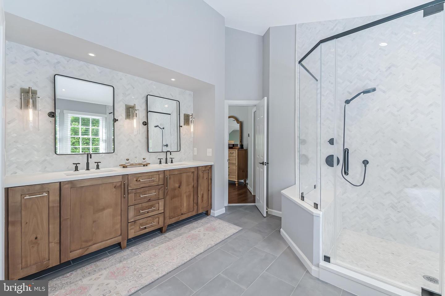 47024 BERWICK CT, STERLING, Virginia 20165, 5 Bedrooms Bedrooms, ,4 BathroomsBathrooms,Residential,For sale,47024 BERWICK CT,VALO2094768 MLS # VALO2094768