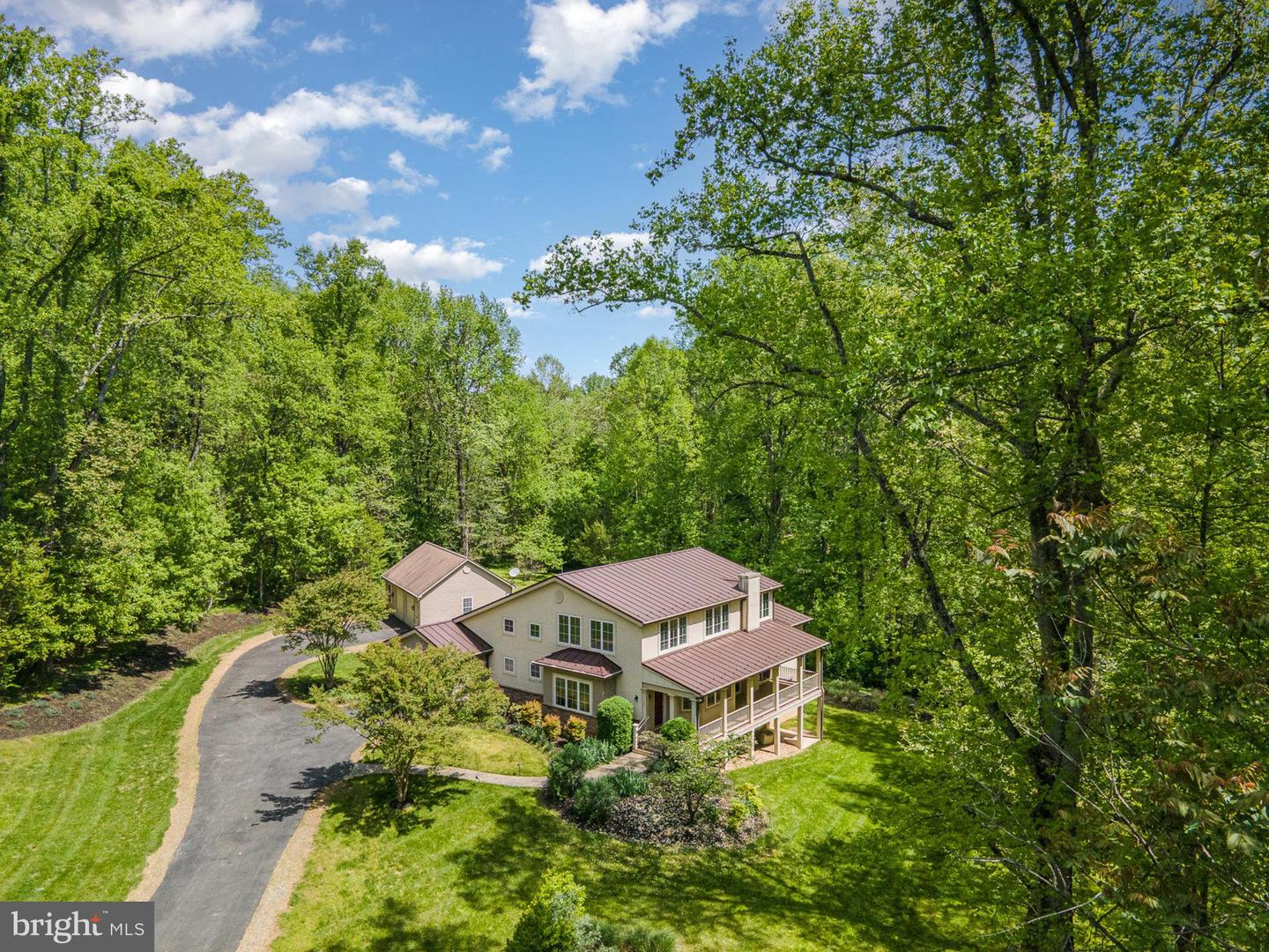 121 MARLBOROUGH POINT RD, STAFFORD, Virginia 22554, 3 Bedrooms Bedrooms, 17 Rooms Rooms,3 BathroomsBathrooms,Residential,For sale,121 MARLBOROUGH POINT RD,VAST2038190 MLS # VAST2038190