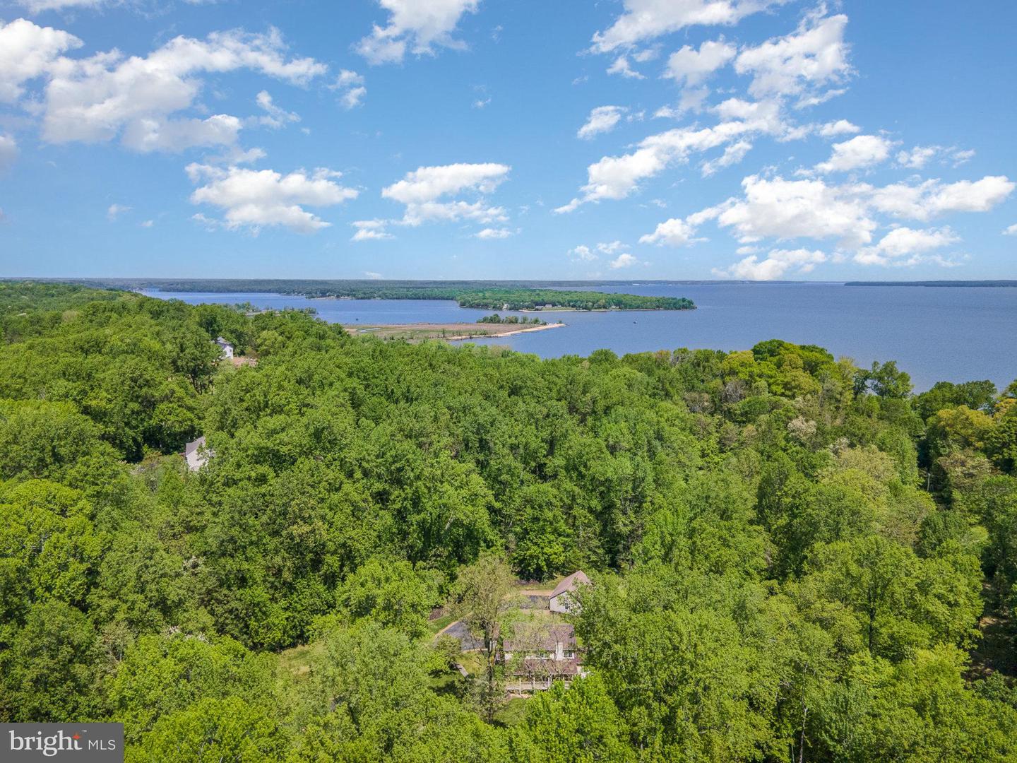 121 MARLBOROUGH POINT RD, STAFFORD, Virginia 22554, 3 Bedrooms Bedrooms, 17 Rooms Rooms,3 BathroomsBathrooms,Residential,For sale,121 MARLBOROUGH POINT RD,VAST2038190 MLS # VAST2038190