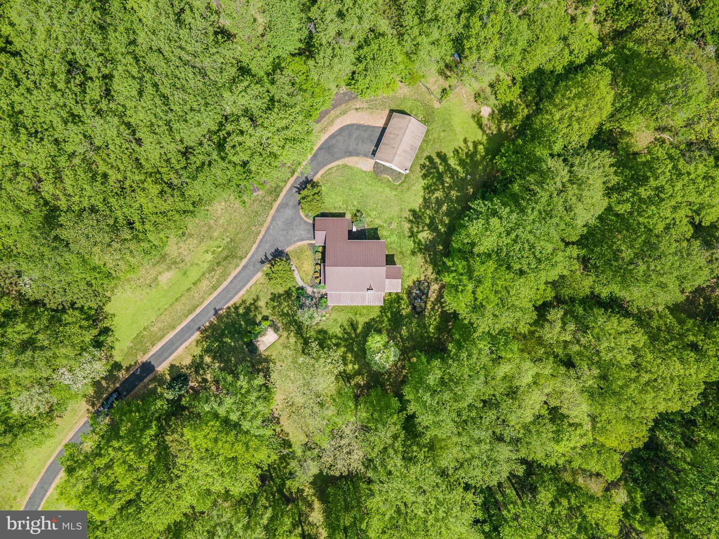121 MARLBOROUGH POINT RD, STAFFORD, Virginia 22554, 3 Bedrooms Bedrooms, 17 Rooms Rooms,3 BathroomsBathrooms,Residential,For sale,121 MARLBOROUGH POINT RD,VAST2038190 MLS # VAST2038190