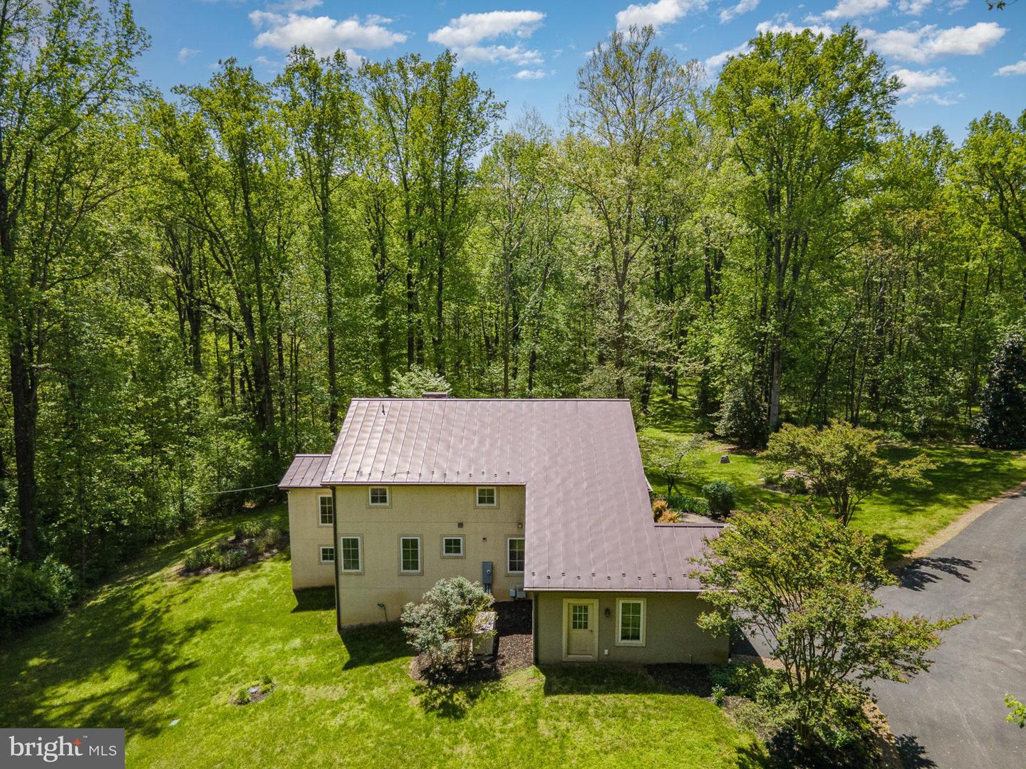 121 MARLBOROUGH POINT RD, STAFFORD, Virginia 22554, 3 Bedrooms Bedrooms, 17 Rooms Rooms,3 BathroomsBathrooms,Residential,For sale,121 MARLBOROUGH POINT RD,VAST2038190 MLS # VAST2038190