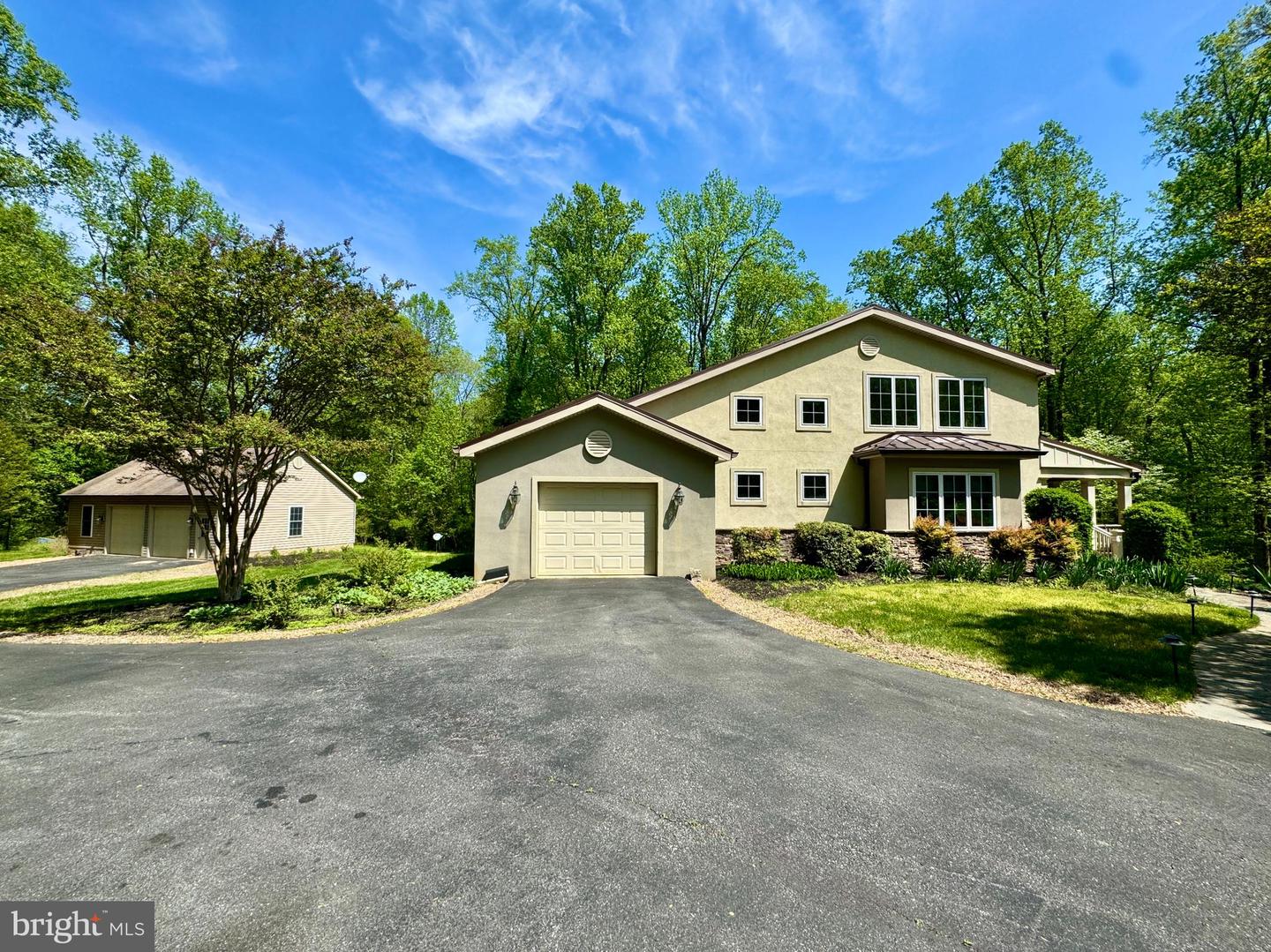 121 MARLBOROUGH POINT RD, STAFFORD, Virginia 22554, 3 Bedrooms Bedrooms, 17 Rooms Rooms,3 BathroomsBathrooms,Residential,For sale,121 MARLBOROUGH POINT RD,VAST2038190 MLS # VAST2038190