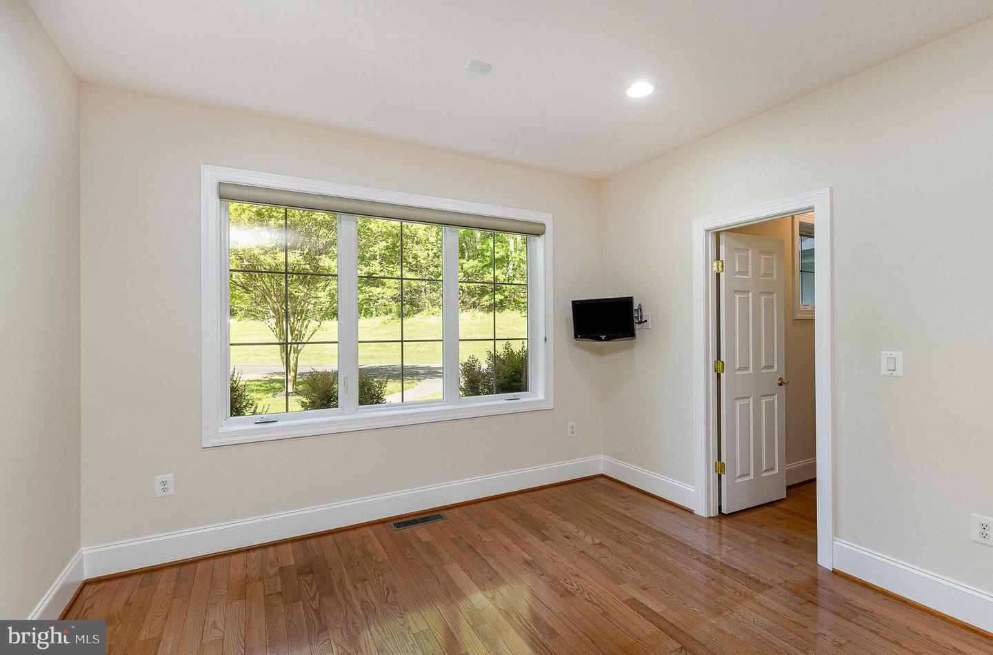 121 MARLBOROUGH POINT RD, STAFFORD, Virginia 22554, 3 Bedrooms Bedrooms, 17 Rooms Rooms,3 BathroomsBathrooms,Residential,For sale,121 MARLBOROUGH POINT RD,VAST2038190 MLS # VAST2038190