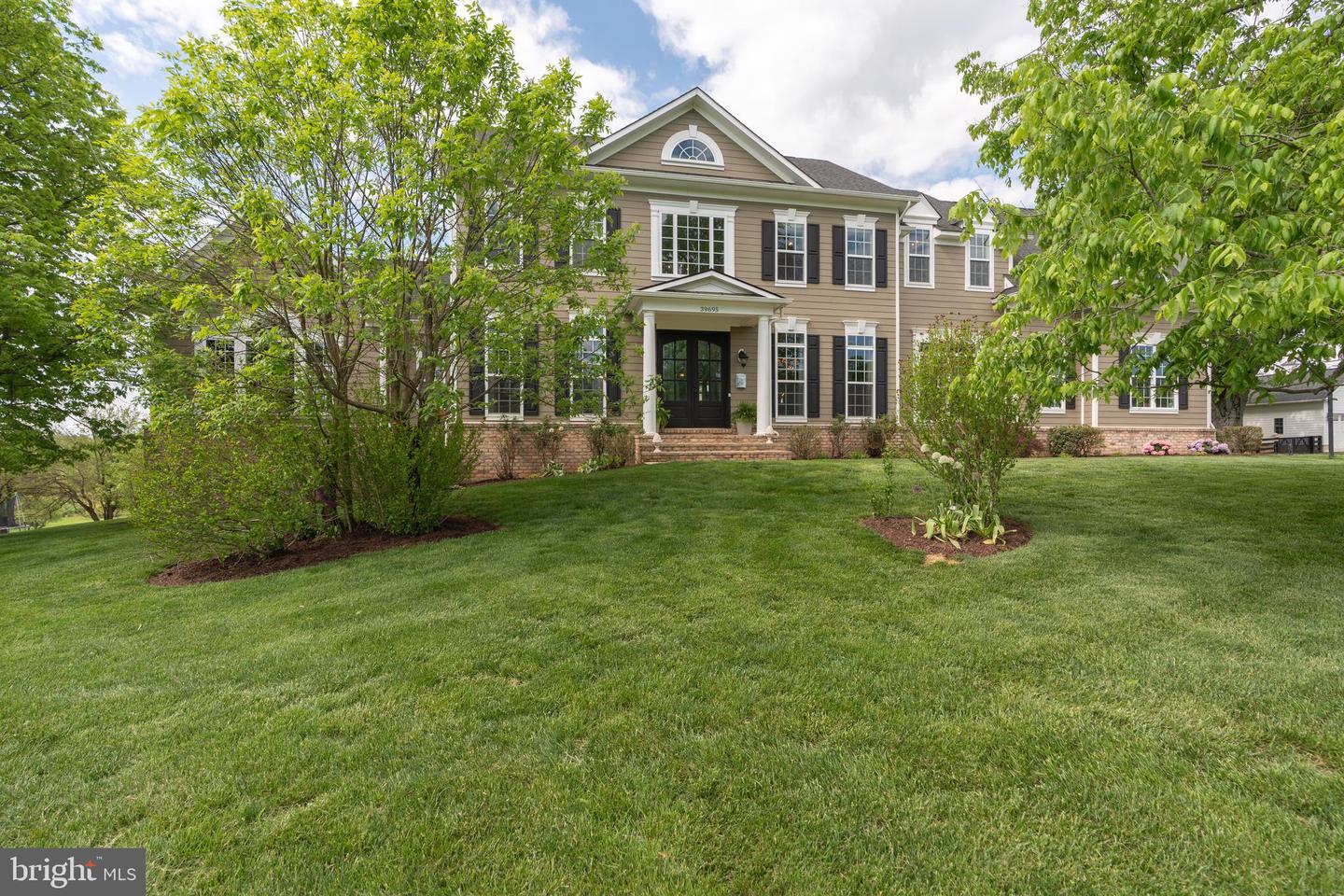 39695 CHARLES HENRY PL, WATERFORD, Virginia 20197, 4 Bedrooms Bedrooms, ,3 BathroomsBathrooms,Residential,For sale,39695 CHARLES HENRY PL,VALO2094878 MLS # VALO2094878