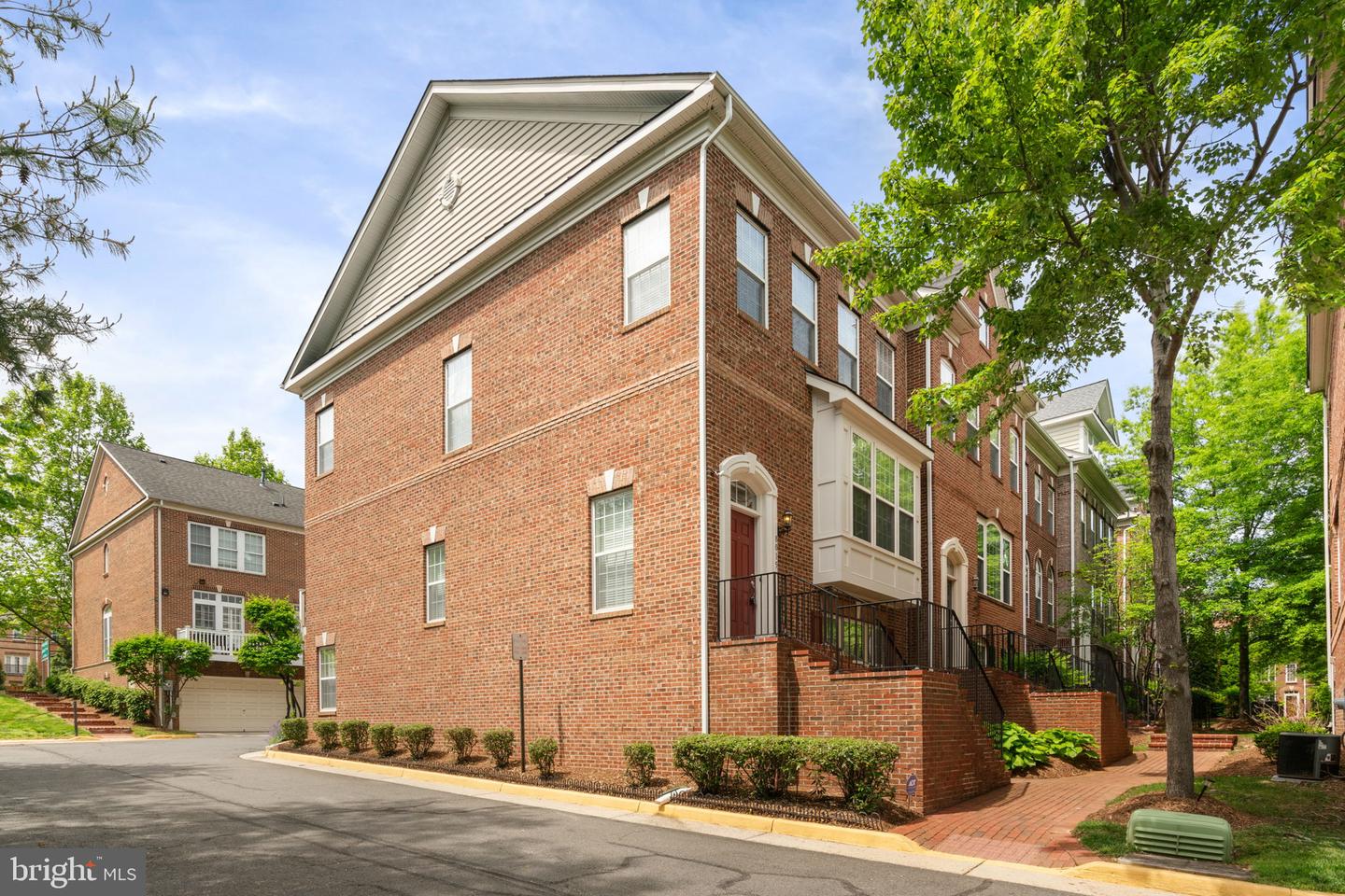 8015 RESERVE WAY, VIENNA, Virginia 22182, 3 Bedrooms Bedrooms, ,2 BathroomsBathrooms,Residential,For sale,8015 RESERVE WAY,VAFX2236704 MLS # VAFX2236704