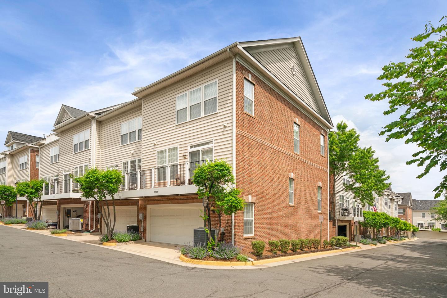 8015 RESERVE WAY, VIENNA, Virginia 22182, 3 Bedrooms Bedrooms, ,2 BathroomsBathrooms,Residential,For sale,8015 RESERVE WAY,VAFX2236704 MLS # VAFX2236704