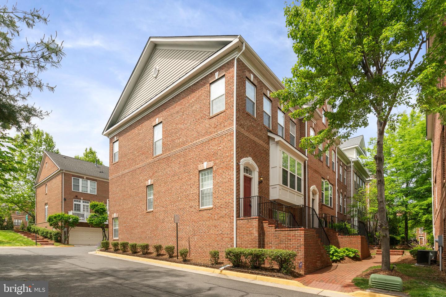 8015 RESERVE WAY, VIENNA, Virginia 22182, 3 Bedrooms Bedrooms, ,2 BathroomsBathrooms,Residential,For sale,8015 RESERVE WAY,VAFX2236704 MLS # VAFX2236704