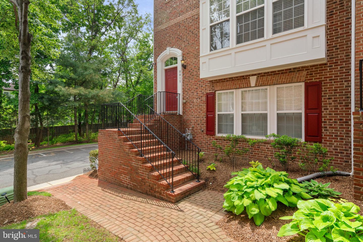 8015 RESERVE WAY, VIENNA, Virginia 22182, 3 Bedrooms Bedrooms, ,2 BathroomsBathrooms,Residential,For sale,8015 RESERVE WAY,VAFX2236704 MLS # VAFX2236704