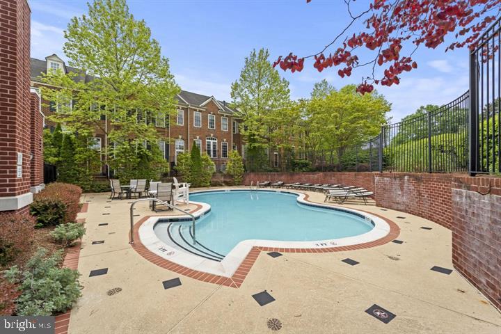 8015 RESERVE WAY, VIENNA, Virginia 22182, 3 Bedrooms Bedrooms, ,2 BathroomsBathrooms,Residential,For sale,8015 RESERVE WAY,VAFX2236704 MLS # VAFX2236704
