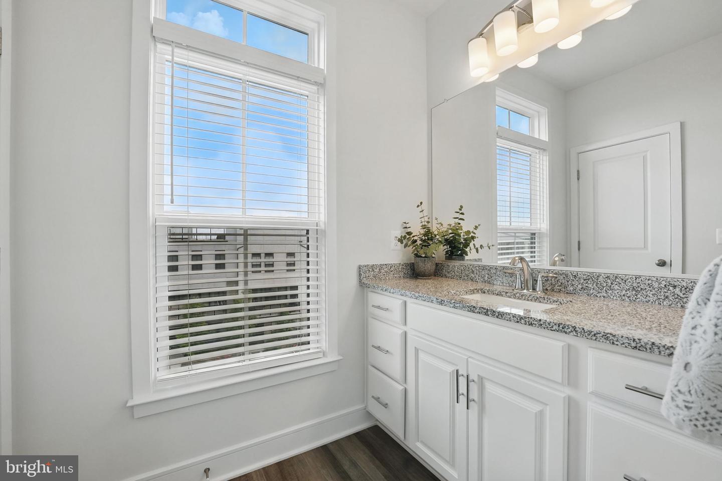 23032 LAVALLETTE SQ, BRAMBLETON, Virginia 20148, 3 Bedrooms Bedrooms, 15 Rooms Rooms,2 BathroomsBathrooms,Residential,For sale,23032 LAVALLETTE SQ,VALO2094942 MLS # VALO2094942