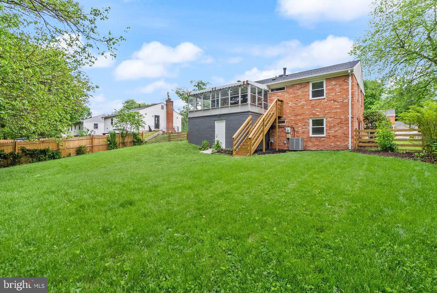4010 MAPLETON DR, CHANTILLY, Virginia 20151, 4 Bedrooms Bedrooms, ,2 BathroomsBathrooms,Residential,For sale,4010 MAPLETON DR,VAFX2237588 MLS # VAFX2237588