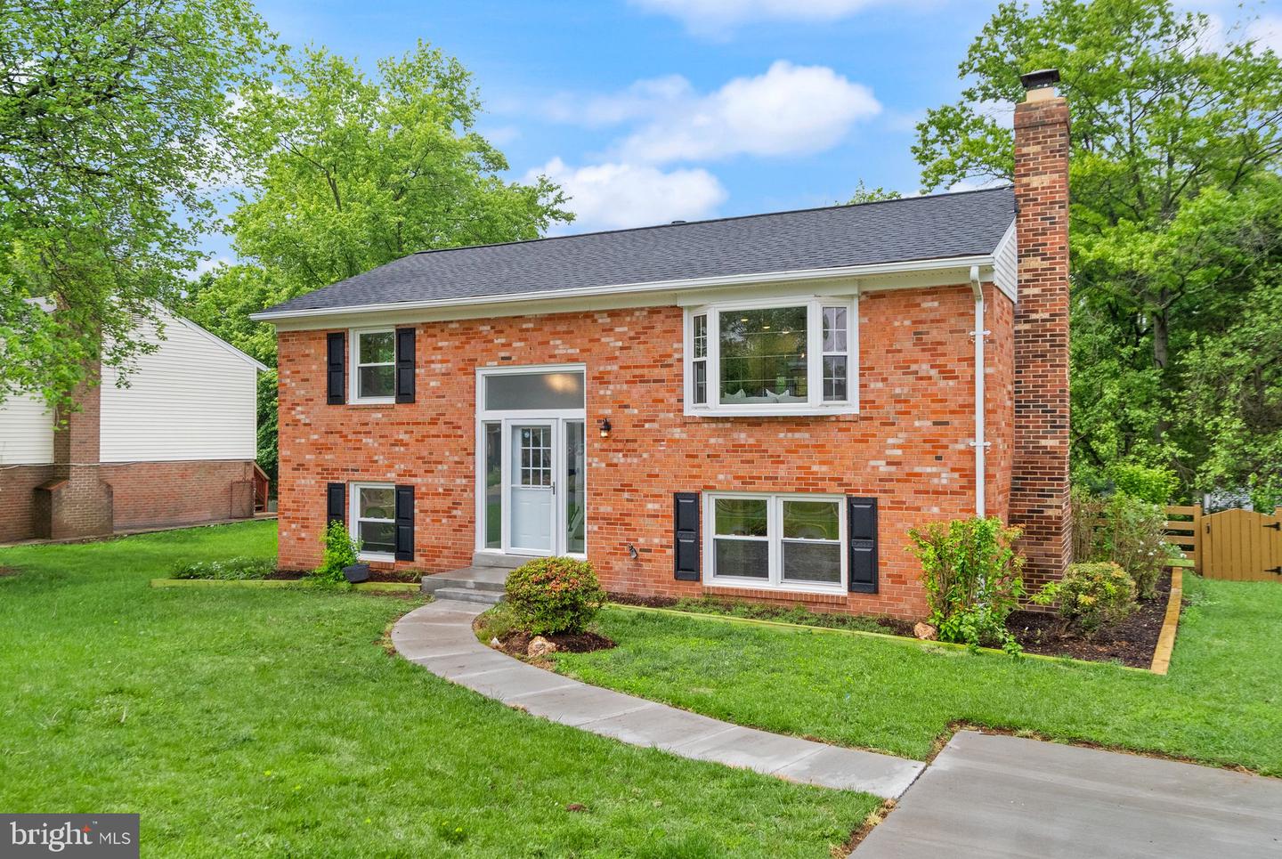 4010 MAPLETON DR, CHANTILLY, Virginia 20151, 4 Bedrooms Bedrooms, ,2 BathroomsBathrooms,Residential,For sale,4010 MAPLETON DR,VAFX2237588 MLS # VAFX2237588