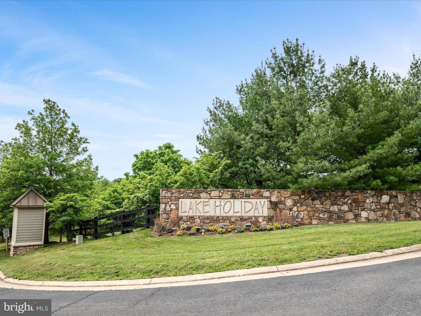 108 EAGLE DR, CROSS JUNCTION, Virginia 22625, 4 Bedrooms Bedrooms, ,3 BathroomsBathrooms,Residential,For sale,108 EAGLE DR,VAFV2033748 MLS # VAFV2033748