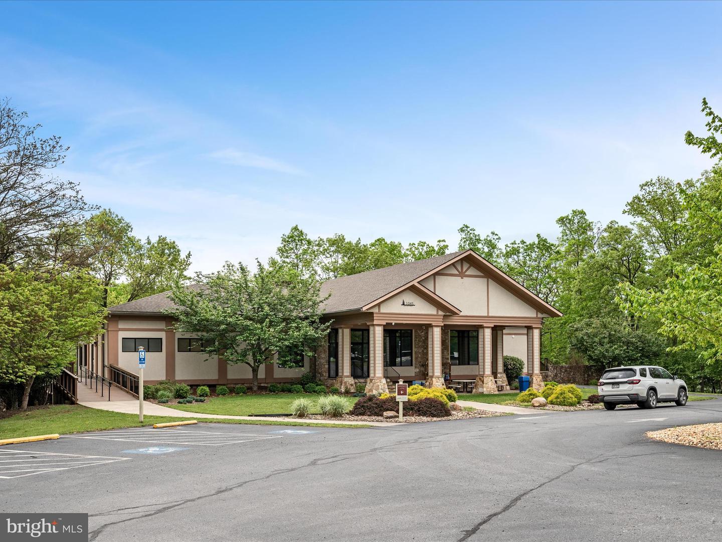 108 EAGLE DR, CROSS JUNCTION, Virginia 22625, 4 Bedrooms Bedrooms, ,3 BathroomsBathrooms,Residential,For sale,108 EAGLE DR,VAFV2033748 MLS # VAFV2033748