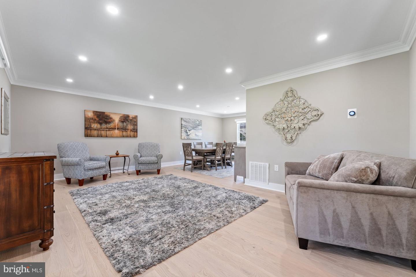 3105 SAVOY DR, FAIRFAX, Virginia 22031, 5 Bedrooms Bedrooms, ,3 BathroomsBathrooms,Residential,For sale,3105 SAVOY DR,VAFX2237054 MLS # VAFX2237054