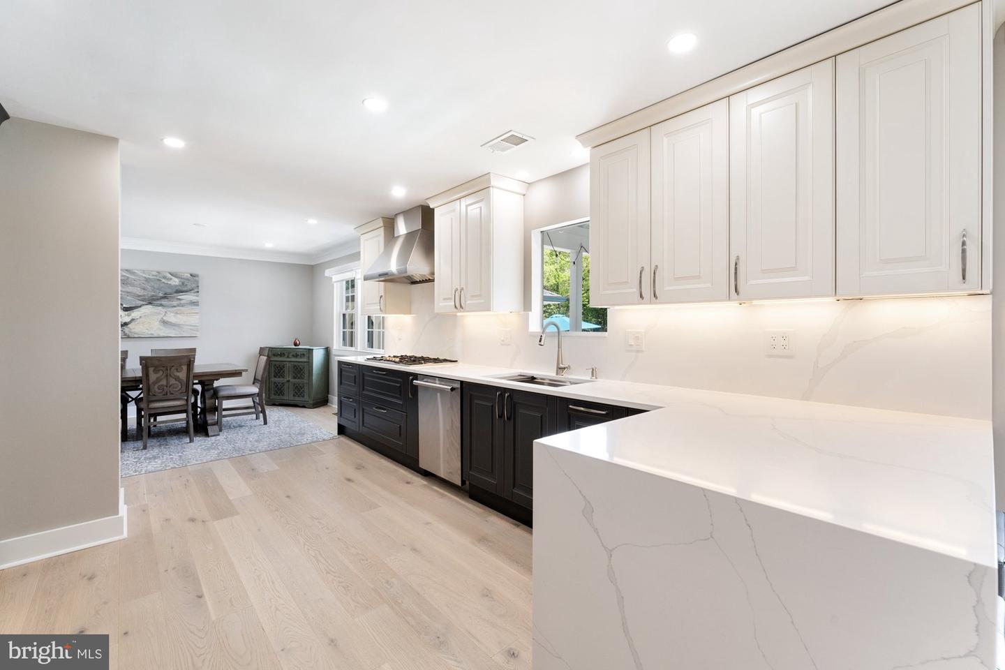 3105 SAVOY DR, FAIRFAX, Virginia 22031, 5 Bedrooms Bedrooms, ,3 BathroomsBathrooms,Residential,For sale,3105 SAVOY DR,VAFX2237054 MLS # VAFX2237054
