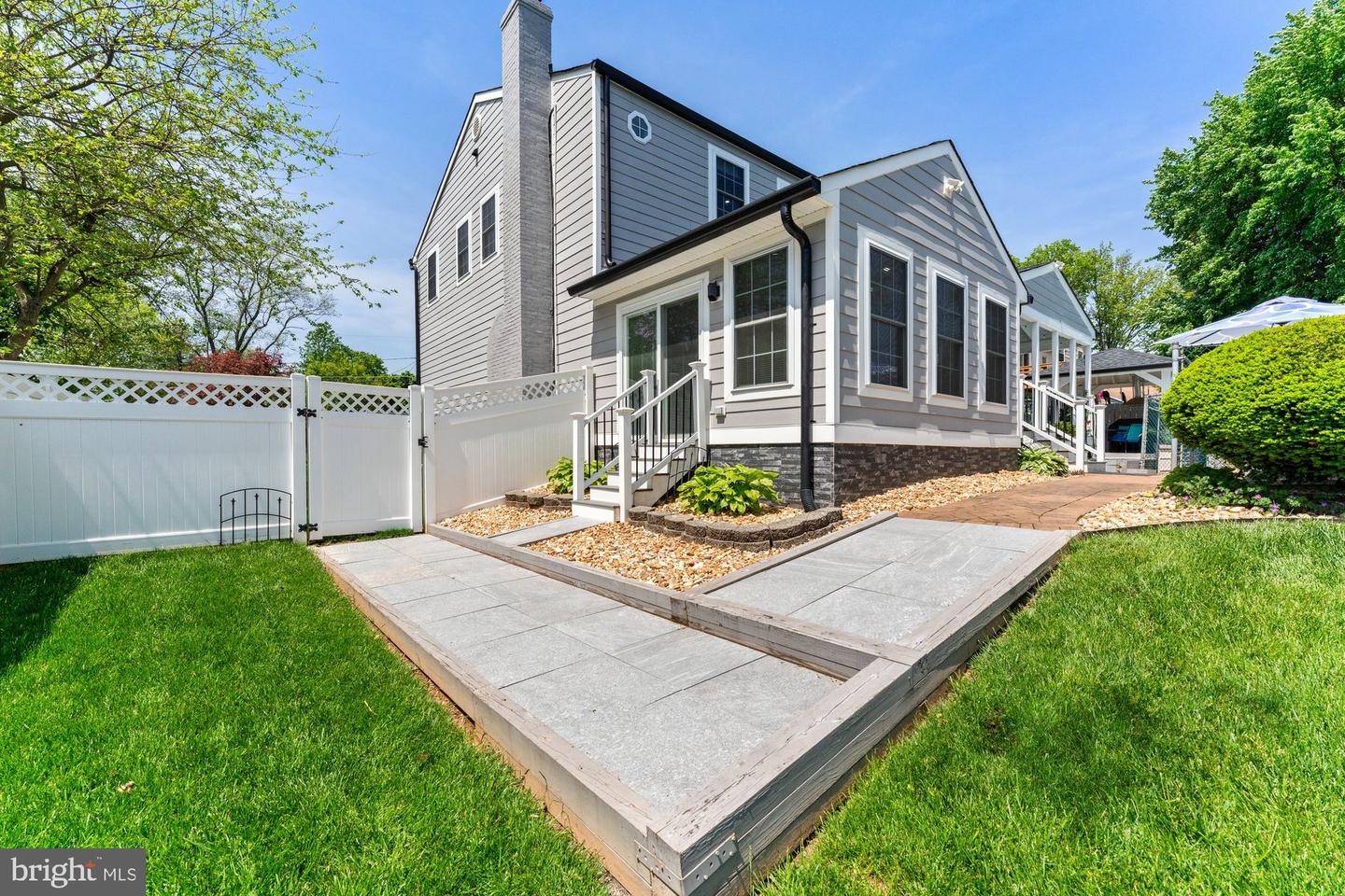 3105 SAVOY DR, FAIRFAX, Virginia 22031, 5 Bedrooms Bedrooms, ,3 BathroomsBathrooms,Residential,For sale,3105 SAVOY DR,VAFX2237054 MLS # VAFX2237054
