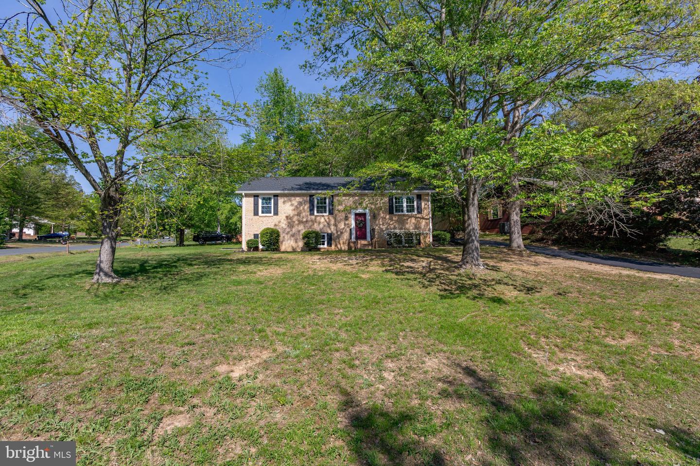 2008 STONEY CREEK DR, FREDERICKSBURG, Virginia 22407, 3 Bedrooms Bedrooms, ,2 BathroomsBathrooms,Residential,For sale,2008 STONEY CREEK DR,VASP2032642 MLS # VASP2032642