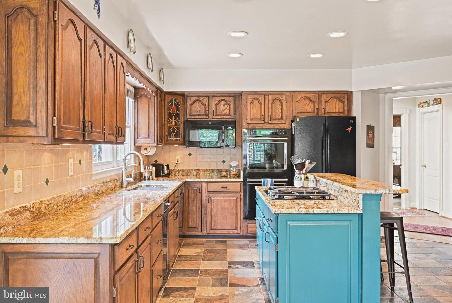 431 WEST CT NW, VIENNA, Virginia 22180, 4 Bedrooms Bedrooms, ,4 BathroomsBathrooms,Residential,For sale,431 WEST CT NW,VAFX2237078 MLS # VAFX2237078